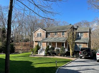 60 Widener Ln, Southampton, NY 11968