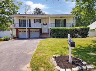 262 Fulton St, West Babylon, NY 11704