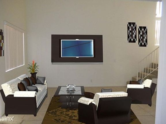 4th image of 51080 Eisenhower Dr #2
