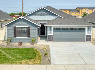 4026 W Peak Cloud Dr, Meridian, ID 83642