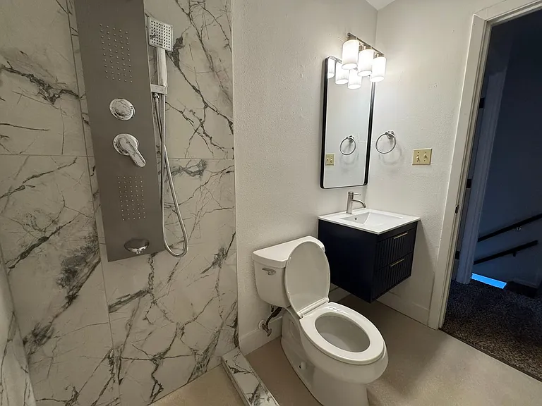 560 N East Park Ln — Photo 21