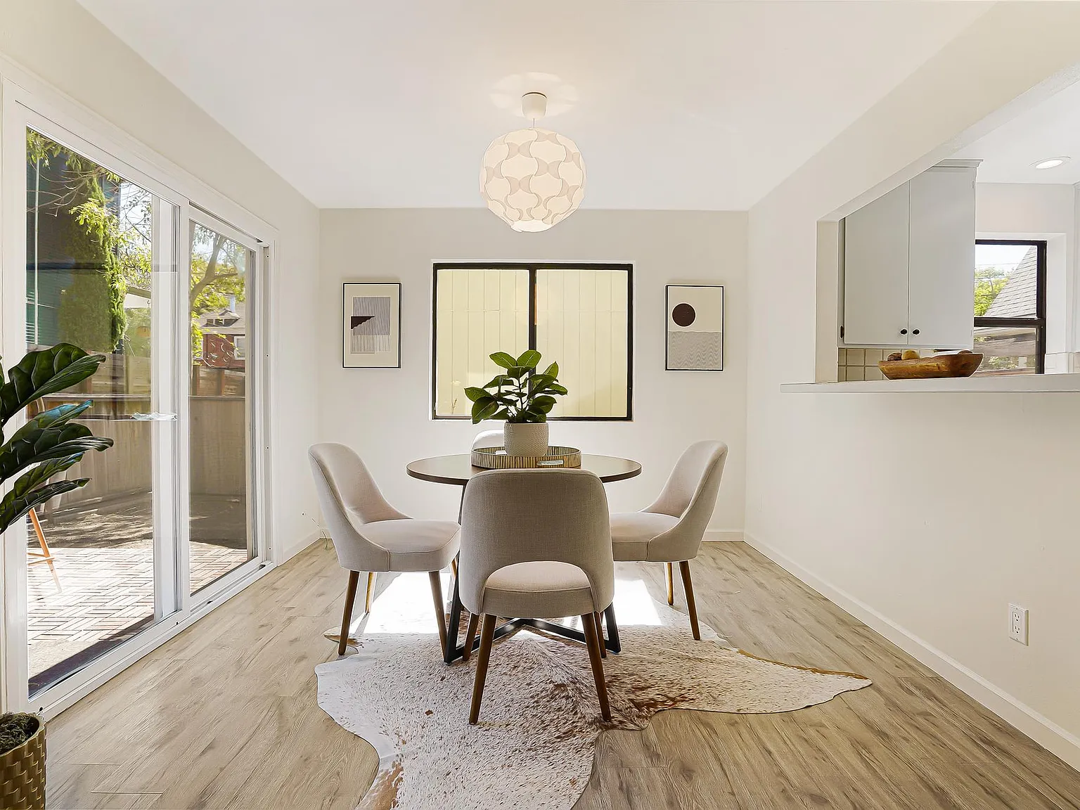 3113 Ellis St — Photo 4