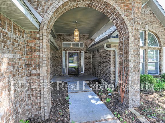 5th image of 407 N 40th St