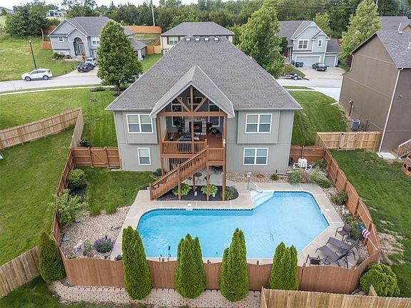 2nd image of 9920 Webster Cir