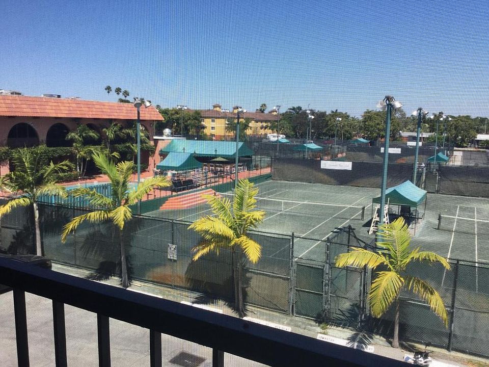 1st image of 660 Tennis Club Dr APT 301