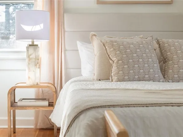 555 Virginia Pl SE, Marietta, GA 30067