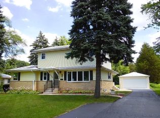 571 S Finley Rd, Lombard, IL 60148