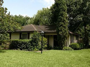 4622 Maple St, Bellaire, TX 77401