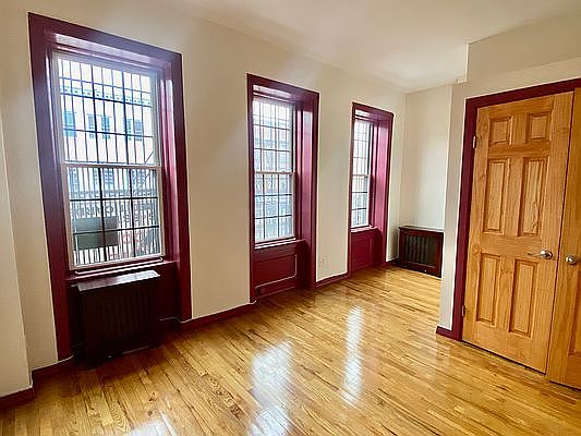 3rd image of 1316 Fulton St #2F