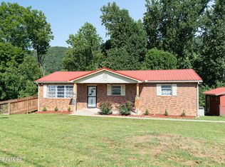 1491 Back Valley Rd, La Follette, TN 37766