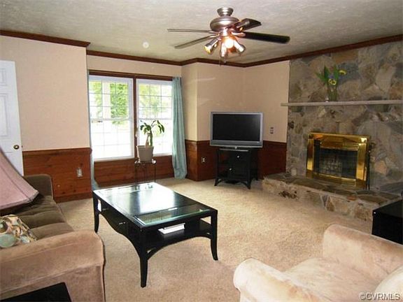 2nd image of 3112 Warren Pl