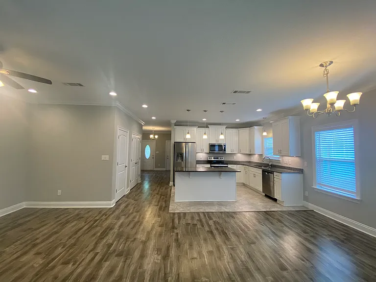8461 Laredo St — Photo 15