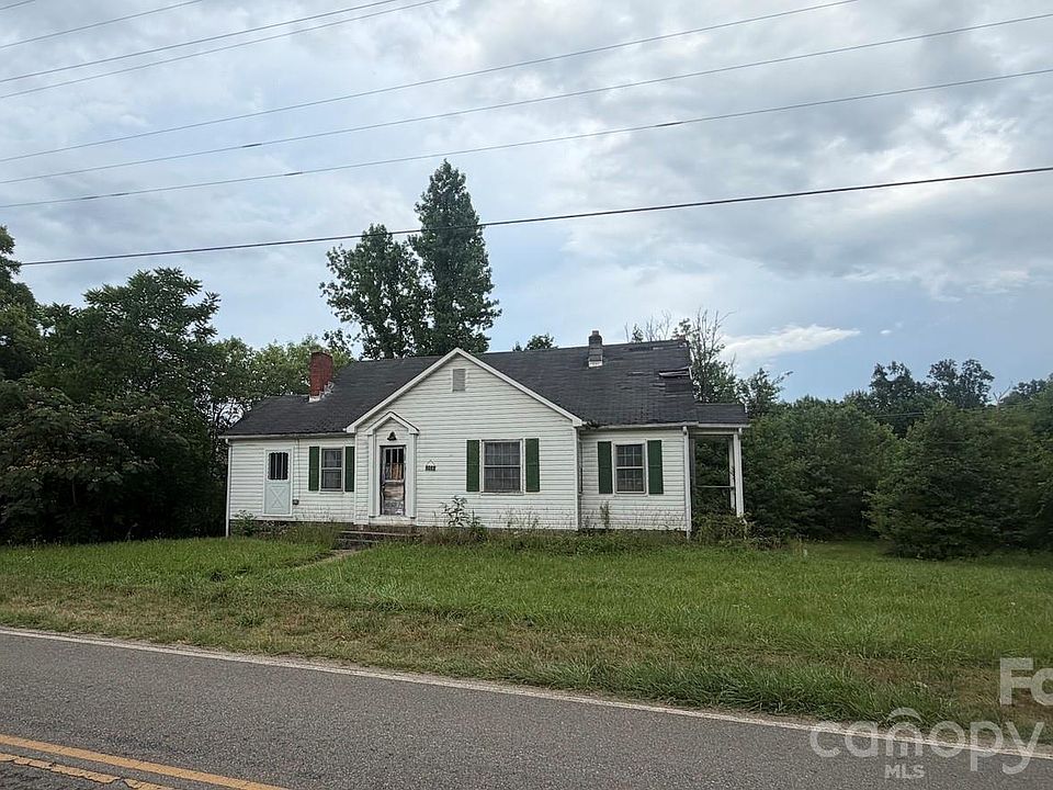 1st image of 2939 Old Morganton Rd