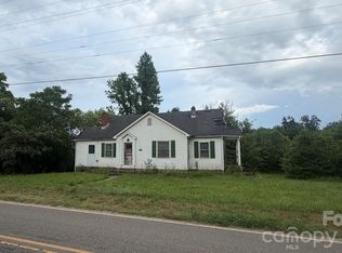 2939 Old Morganton Rd, Lenoir, NC 28645