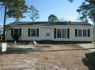 21 Crown Point Rd, Hubert, NC 28539