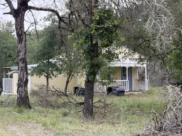 105 Clear Springs LOT 20, Floresville, TX 78114