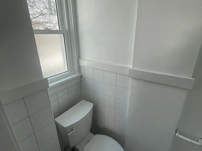 459 N Winton Rd — Photo 11