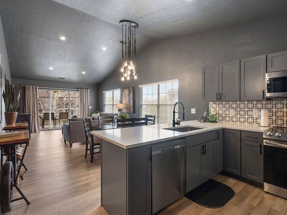 1st image of 34 Golfshores Dr APT 36