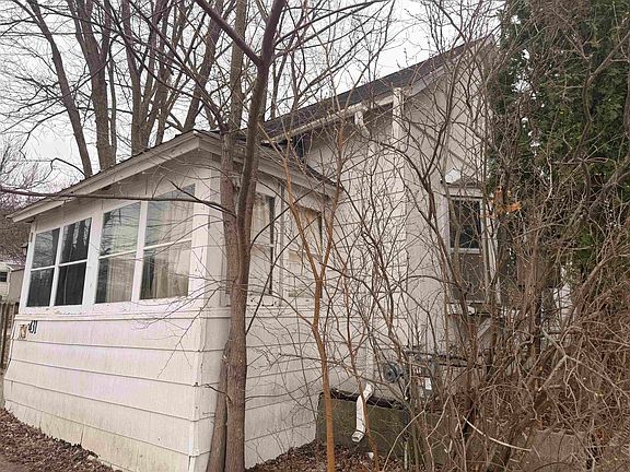 2nd image of 431 E South St