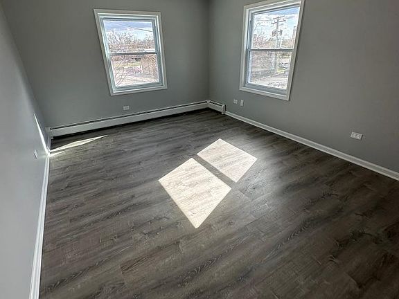 5th image of 12 N Craig Pl APT 1W