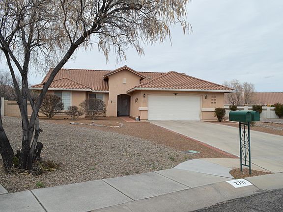 2nd image of 2711 Leawood Loop