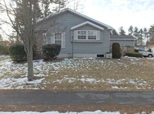 602 Pheasant Ln, Middleboro, MA 02346