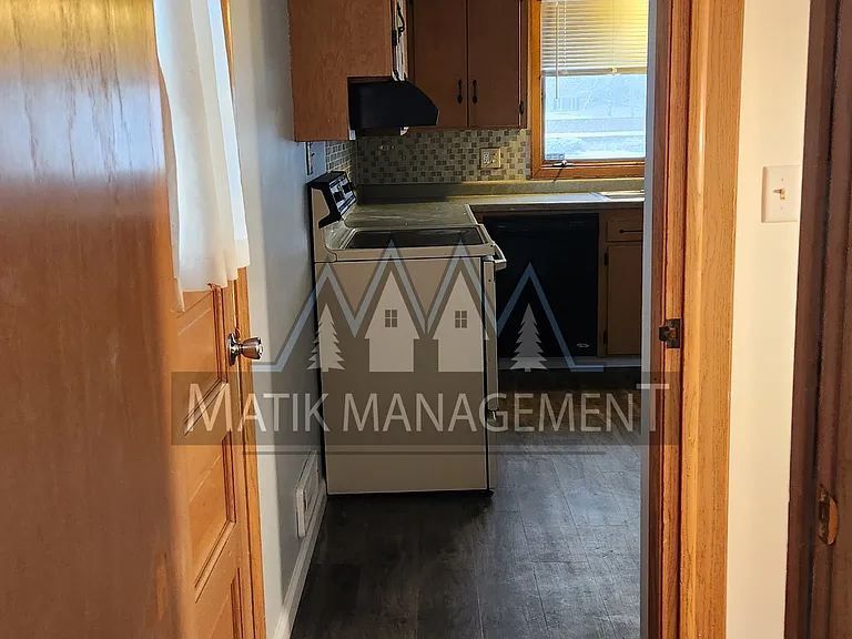 1412 15th Ave NE — Photo 9