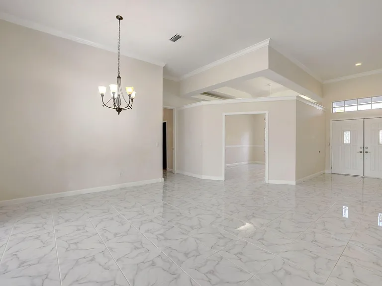 8028 Plantation Lakes Dr — Photo 7