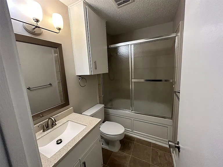 3811 Holland Ave #1 — Photo 5