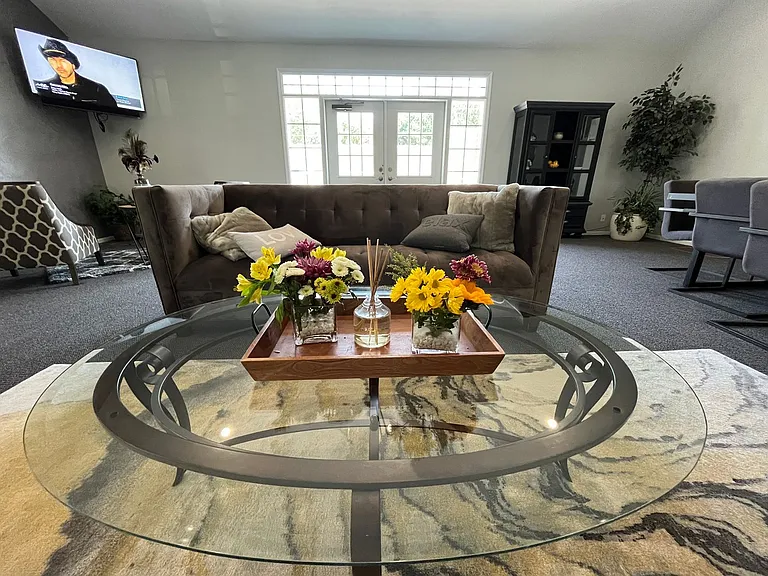 Oak Brook Park Apartments — Photo 24