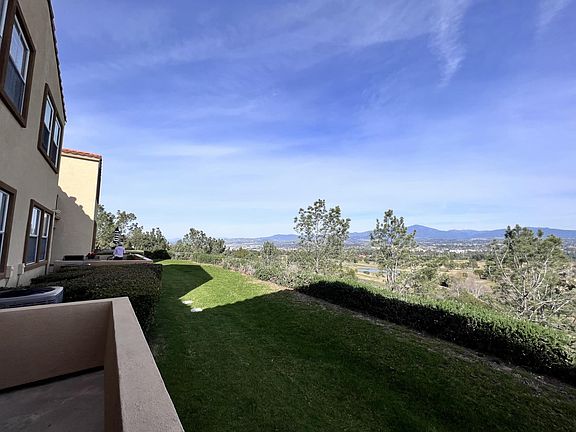4th image of 12 Verdin Ln