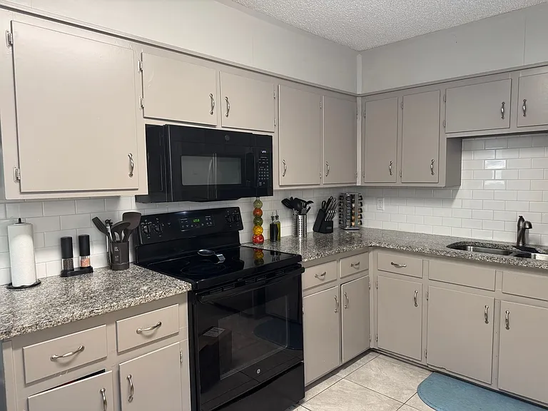 2712 Monticello Dr NW — Photo 5