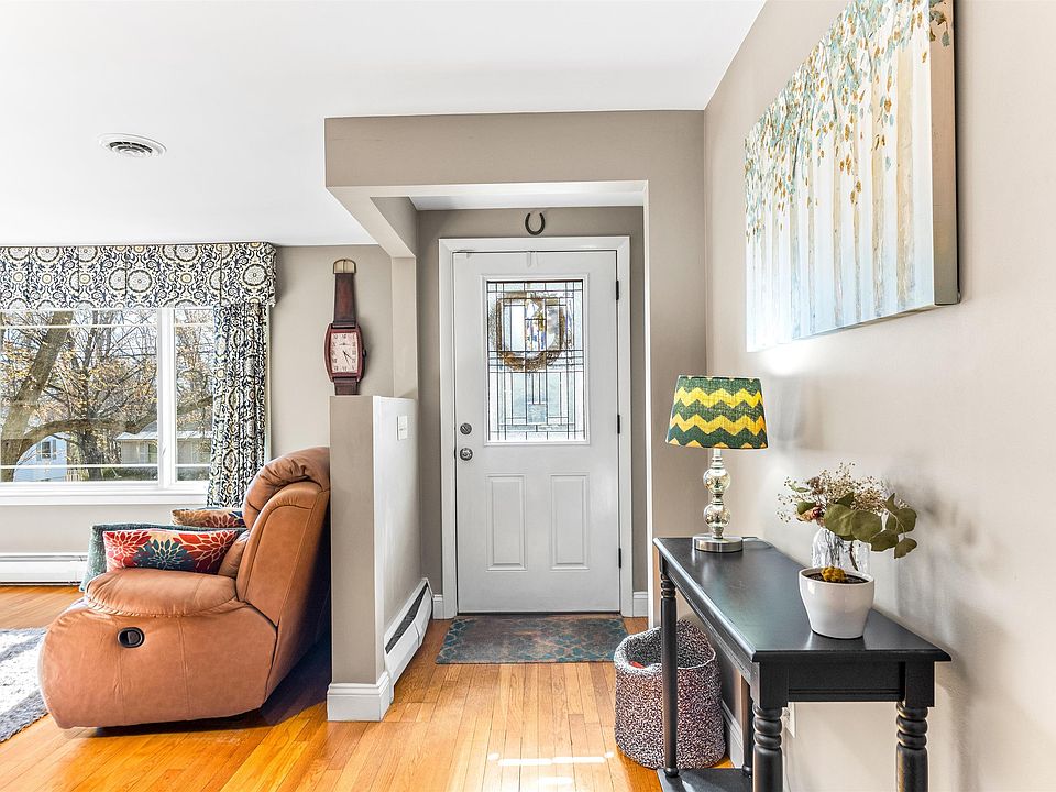 287 Pickering Street, Manchester, NH 03104 Zillow