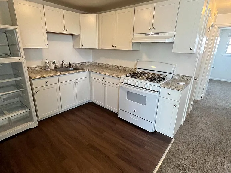 168 N Bonsall Ave — Photo 8