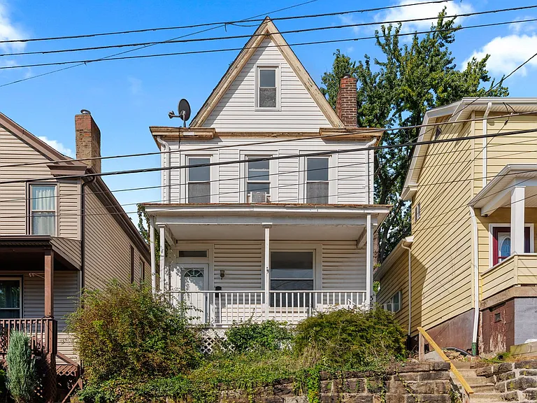 362 Republic St — Photo 2
