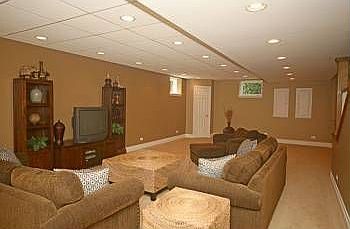 3rd image of 200 Amber Ct