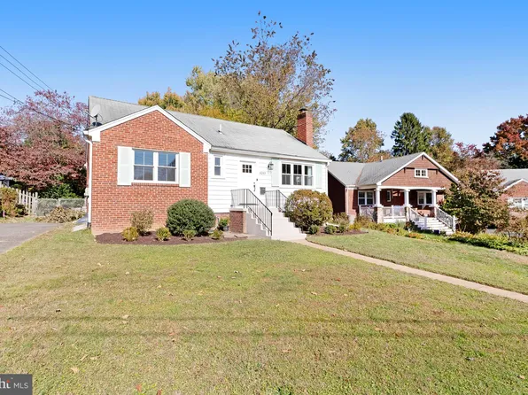 6243 22nd Rd N, Arlington, VA 22205