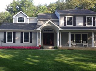 103 University Dr, Lincroft, NJ