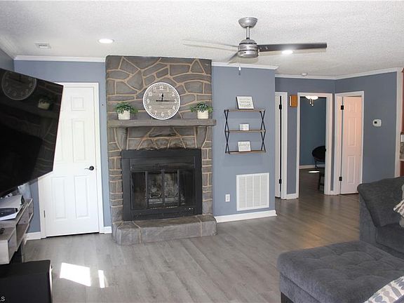 3rd image of 1008 Timberpeg Ct