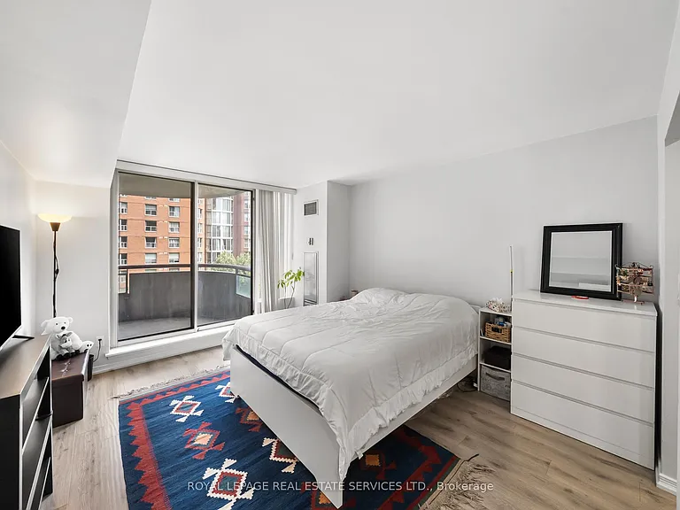5785 Yonge St #601 — Photo 8