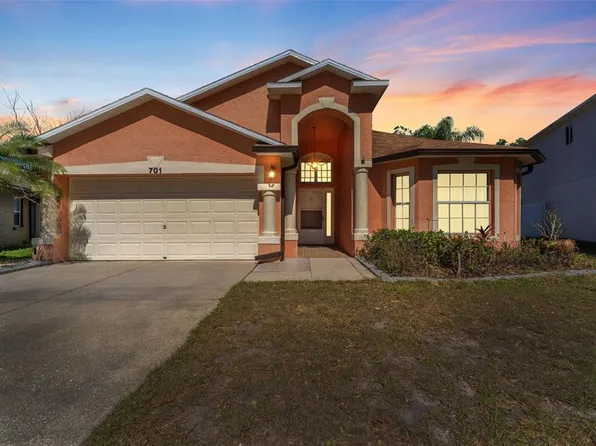 701 Somerstone Dr, Valrico, FL 33594