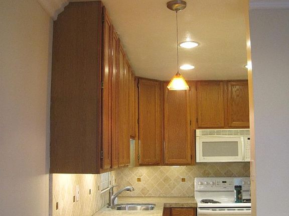 2nd image of 2655 Edison St APT 105