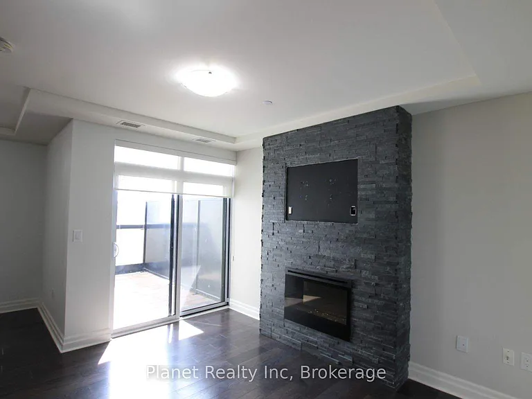 150 Wellington St E #312 — Photo 6