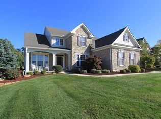 7495 Foxchase Dr, West Chester, OH 45069