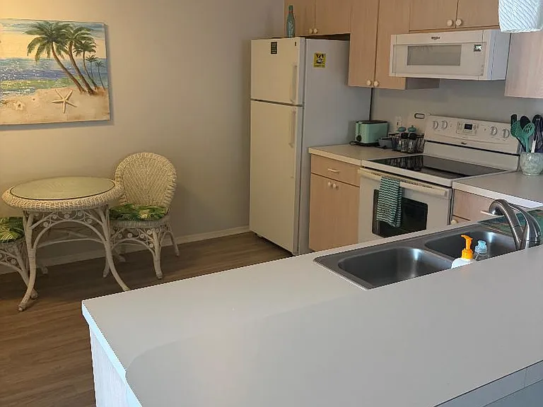 1650 Duran Dr — Photo 7