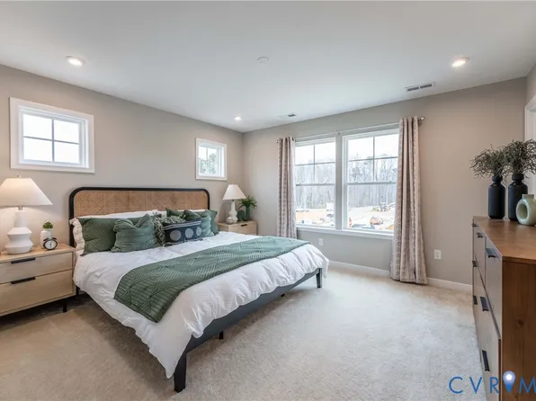 254 Greenpark Rd, Sandston, VA 23150