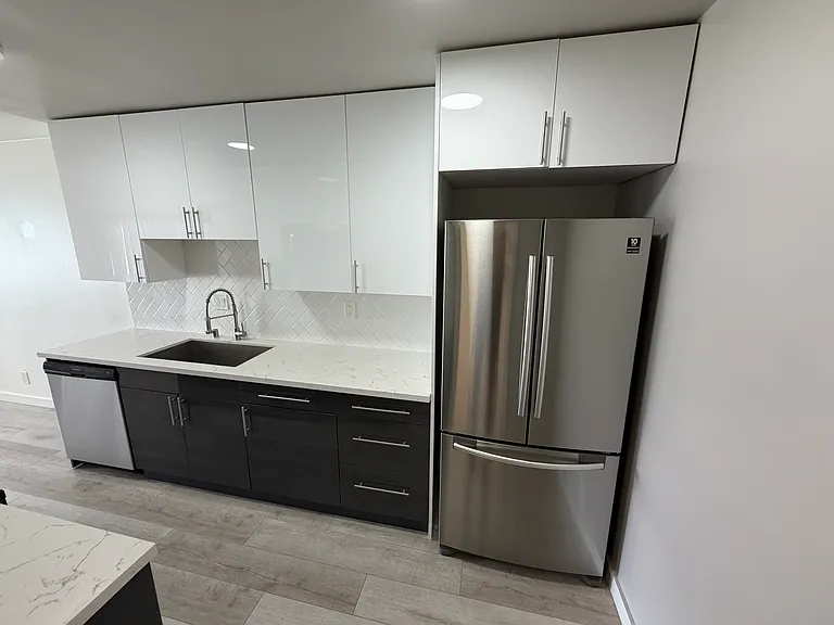 Vantage Point Apartments West — Photo 7