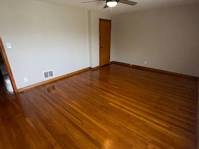 108 W Huron Ave — Photo 6