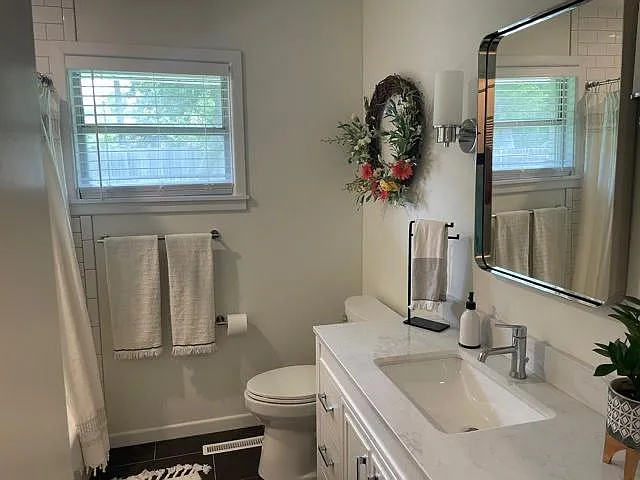 9100 Lark Dr — Photo 11