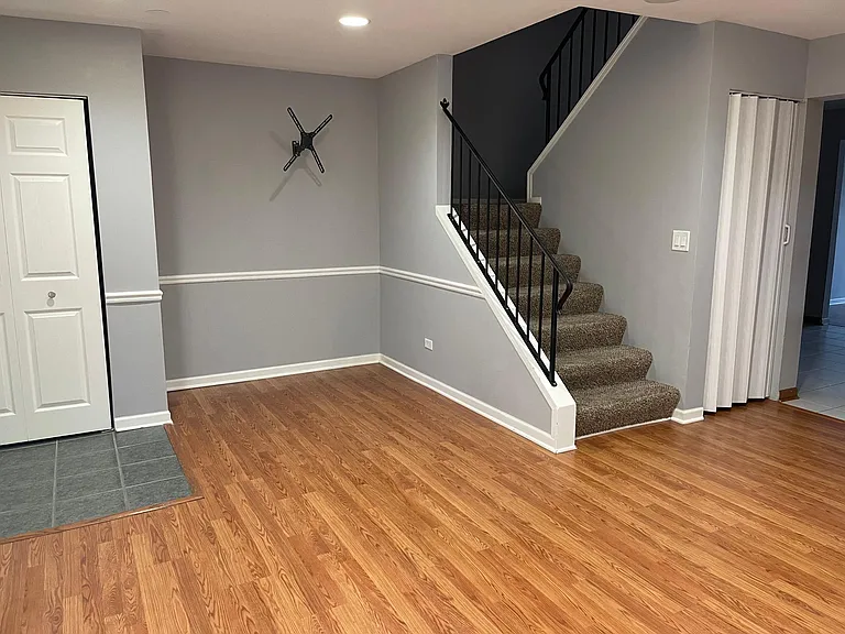 3050 Long Grove Ln — Photo 8